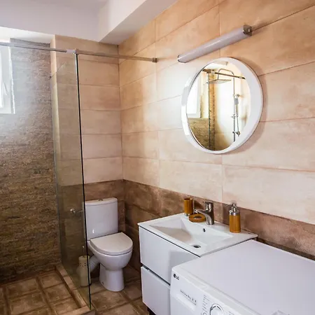 Robert's Apartament דירה Năvodari
